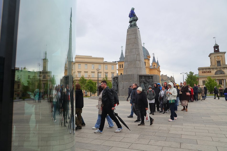 Noc Muzeów Łódź 2025. Muzeum Kanału Dętka przyciągnęło tłumy na plac Wolności