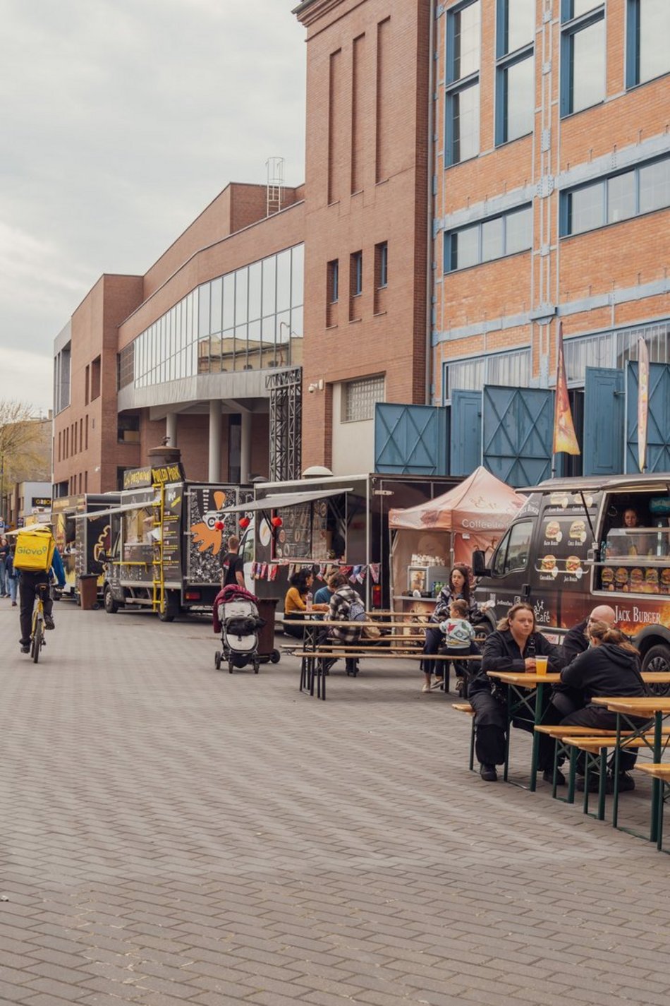 Foodrucki w EC1 Łódź