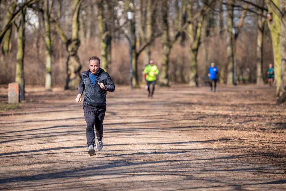 Łódź. Parkrun w Parku Poniatowskiego w Łodzi. Brałeś udział w biegu? Znajdź się na zdjęciach!