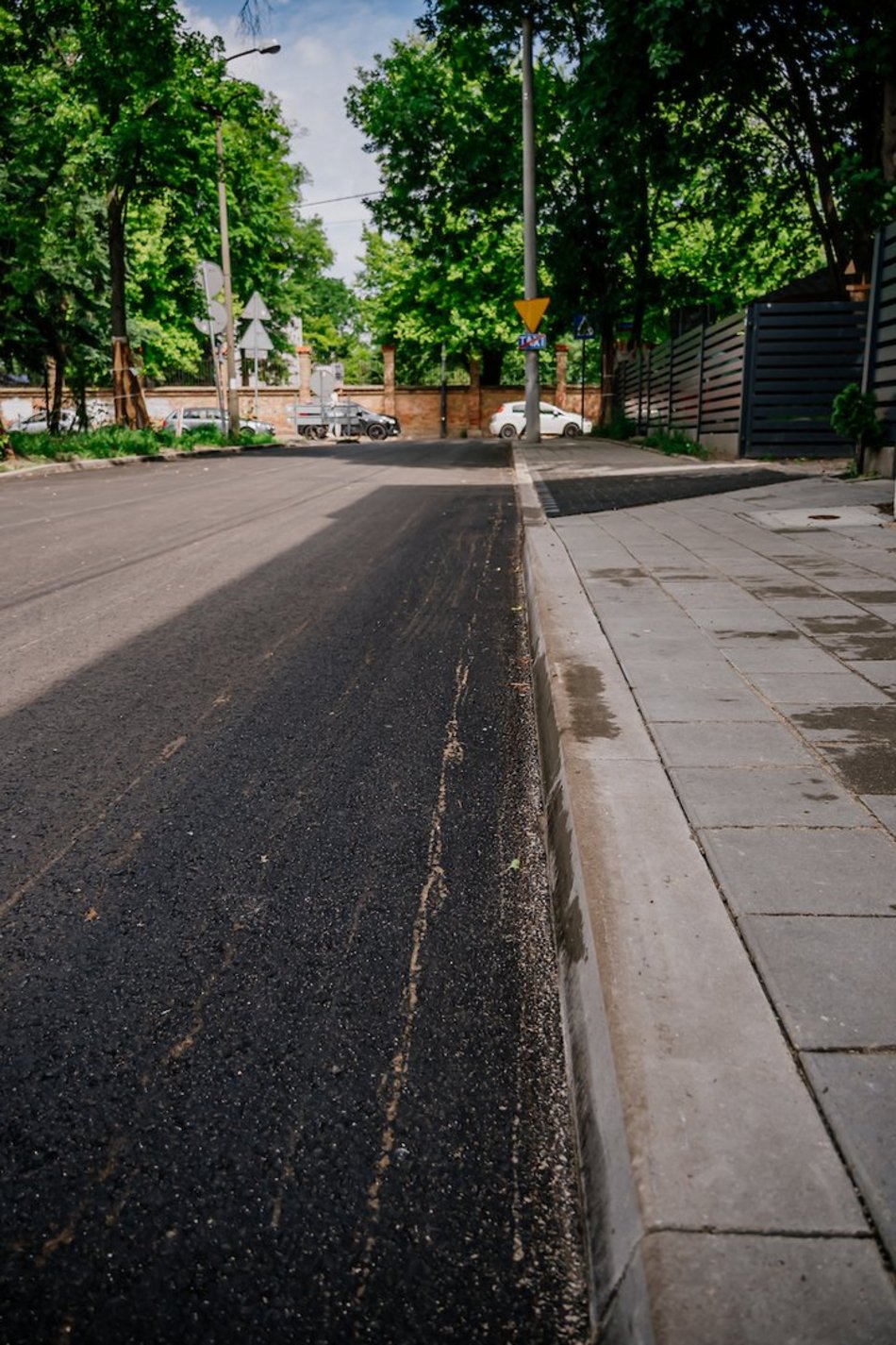 Łódź. Remont Brzóski. Zostały już ostatnie prace porządkowe