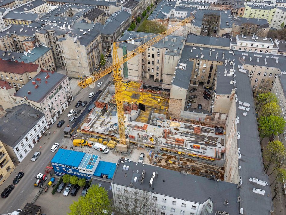 Łódź. Parkingi wielopoziomowe nabierają kształtów. Najnowszy raport z budowy