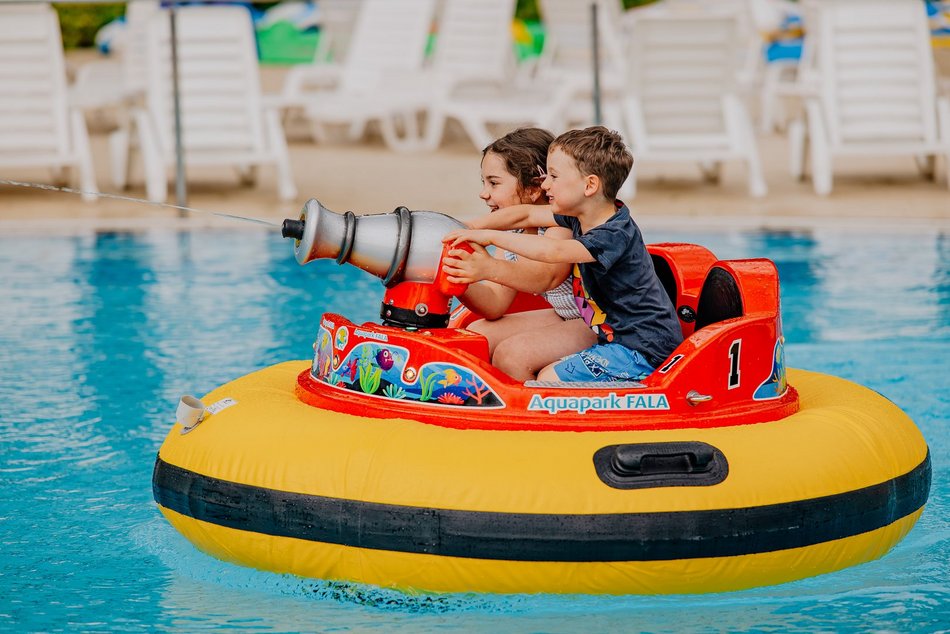 Aquapark Fala za darmo? Specjalna oferta dla szkół z Łodzi. Sprawdź szczegóły!
