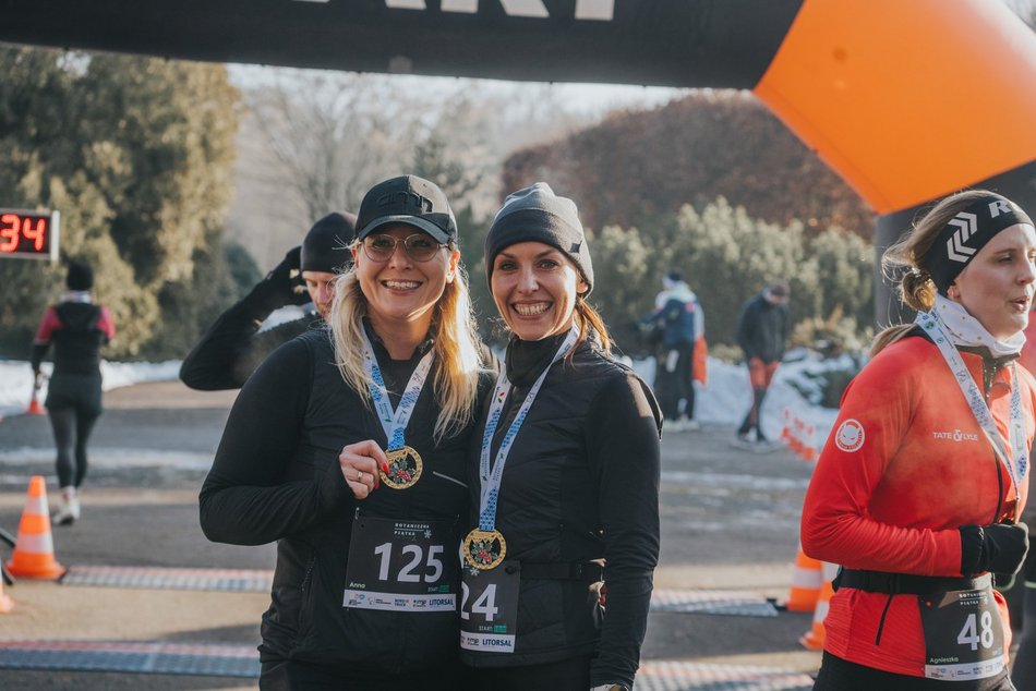 Botaniczna Piątka w Ogrodzie Botanicznym w Łodzi. Galeria z mroźnego biegu