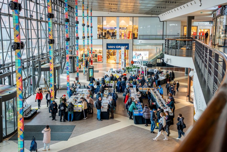 Łódź. Giełda winyli w Manufakturze