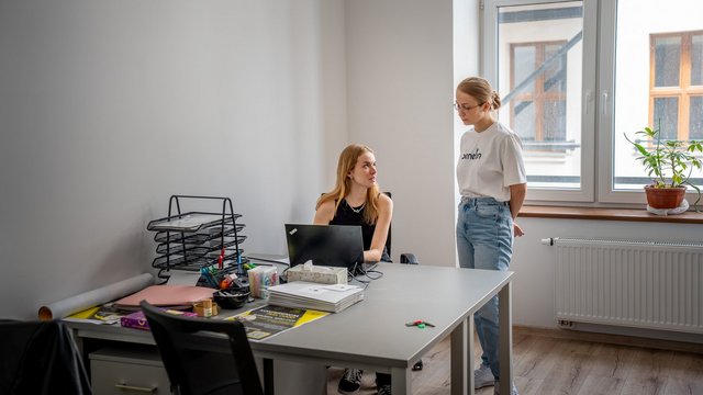 Wsparcie dla dzieci i cudzoziemców w Łodzi. Co oferuje Centrum Wsparcia i Rozwoju Społecznego?