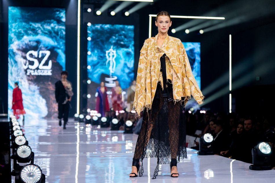 Łódź. Moda i pomaganie w klubie Wytwórnia w Łodzi. Zobacz zdjęcia z gali „poMocni w Modzie by Plesiak”