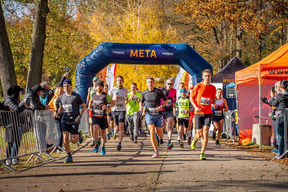 Łódź. Jesienny Festiwal Szakala w Łodzi. Brałeś/aś udział w biegu? Znajdź się na zdjęciach