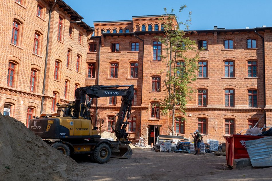 Łódź. Remont famuł przy Ogrodowej w Łodzi. Zobacz, co dzieje się na przeciwko Manufaktury!