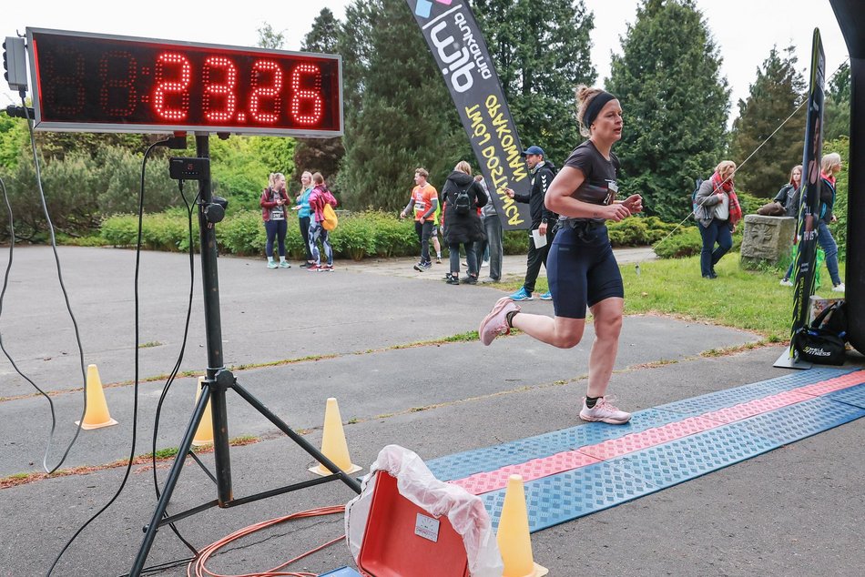 Łódź. Botaniczna Piątka. Setki łodzian pobiegły w Ogrodzie Botanicznym w Łodzi