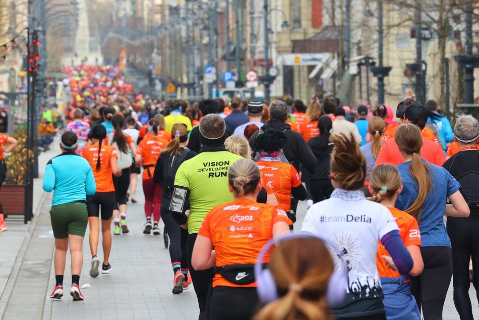 Łódź. DOZ Maraton Łódź 2026. Brałeś udział w biegu na 10 km? Znajdź się na zdjęciach!