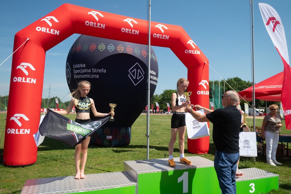Łódź. Finał Czwartków Lekkoatletycznych w Łodzi. Młodzi sportowcy dali radę mimo upału
