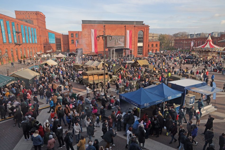 Piknik Niepodległościowy w Manufakturze w Łodzi. Masa atrakcji czeka na łodzian!