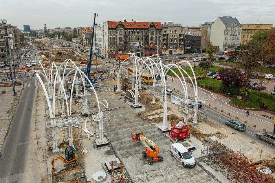 Budowa łódzkiej stajni jednorożców, czyli Przystanku Centrum