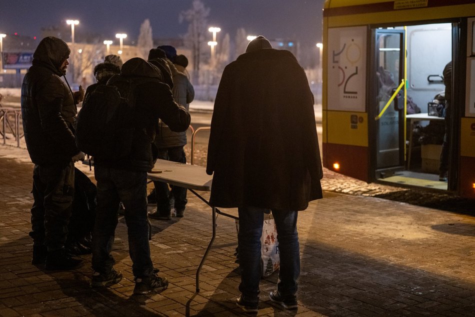Łódź. Autobus dla osób w kryzysie bezdomności w Łodzi zakończył sezon. Rekordowa pomoc!
