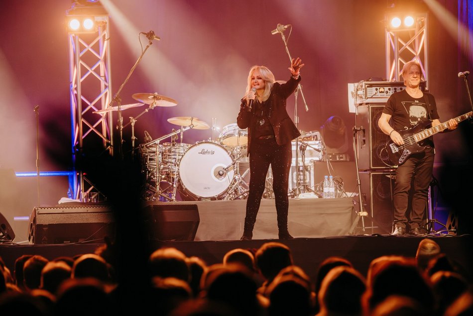 Łódź. Bonnie Tyler dała czadu w Sport Arenie w Łodzi! Nie byłeś? Zobacz!
