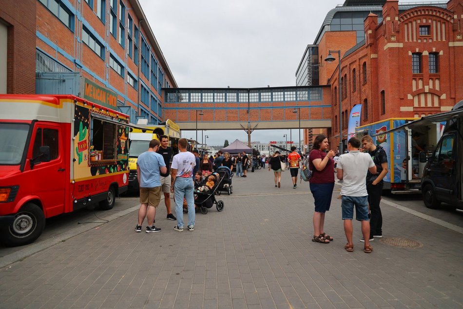 Łódź. EC1 Łódź na 602. Urodziny Łodzi