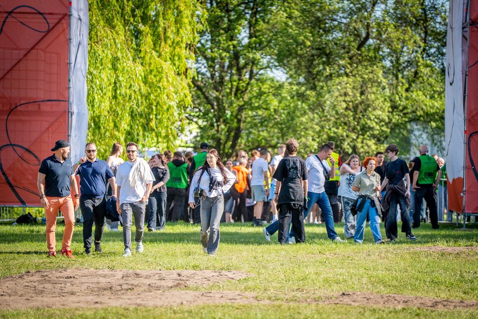 Łódź. Tłumy na Juwenaliach 2026 w Łodzi. Byłeś/aś pierwszego dnia? Znajdź się na zdjęciach!