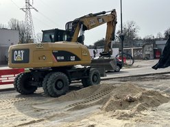 Łódź. Remont Wielkopolskiej. NIE dla drogi rowerowej między drzewami, TAK dla nowych parkingów!
