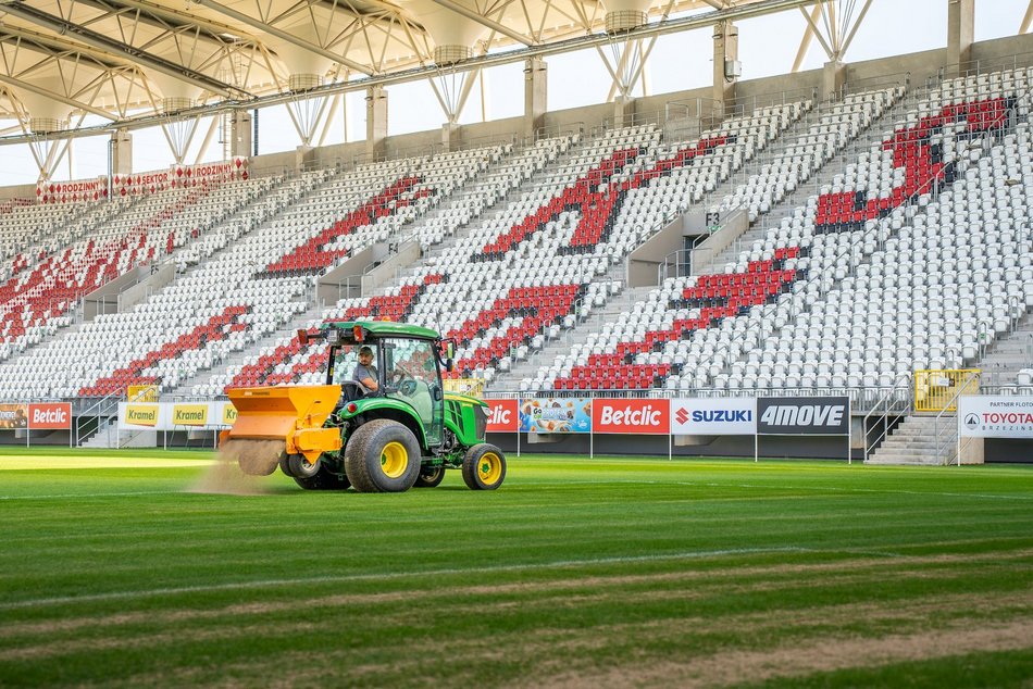 Murawa na stadionie