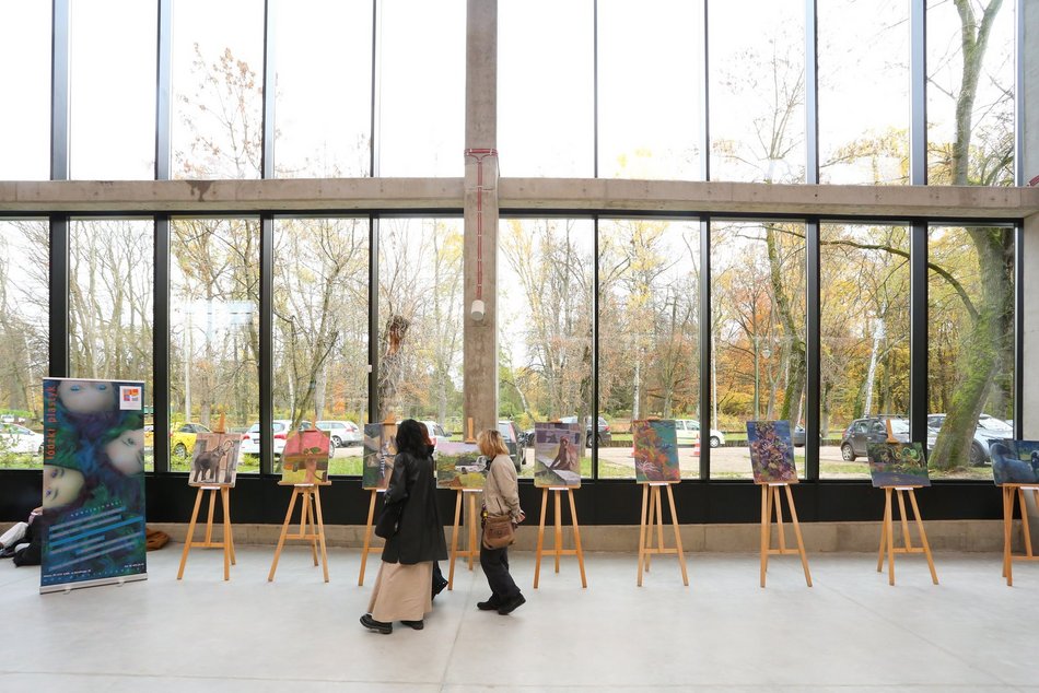 Wystawa prac plenerowych uczniów Państwowego Liceum Sztuk Plastycznych w Łodzi w Orientarium Zoo Łódź