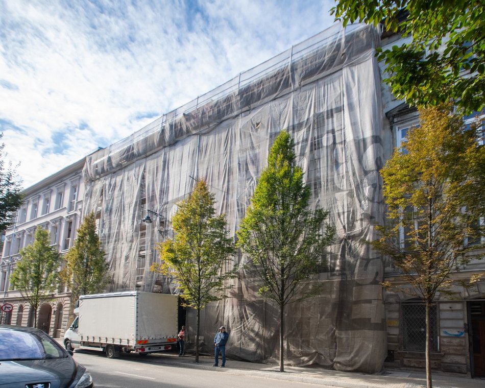 Rewitalizacja. Kamienica przy Wschodniej pięknieje. Podwórko będzie przykuwać uwagę