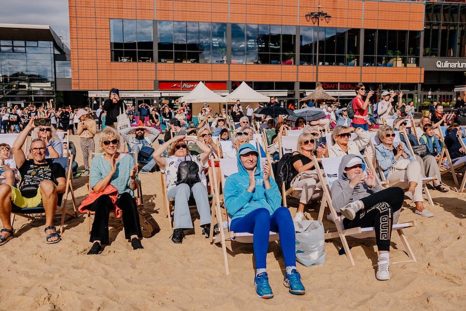 Łódź. Sławosz Uznański-Wiśniewski w kosmosie! Łodzianie oglądali start na Astropikniku w Manufakturze