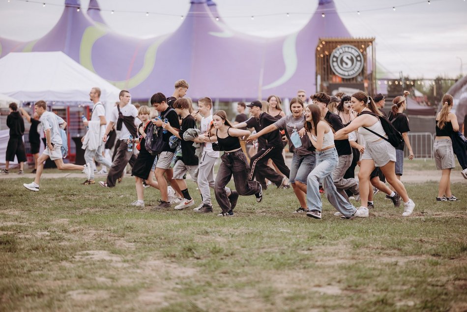 Łódź Summer Festival 2025 wystartował! Otwarcie bram i tłumy biegnące pod scenę!