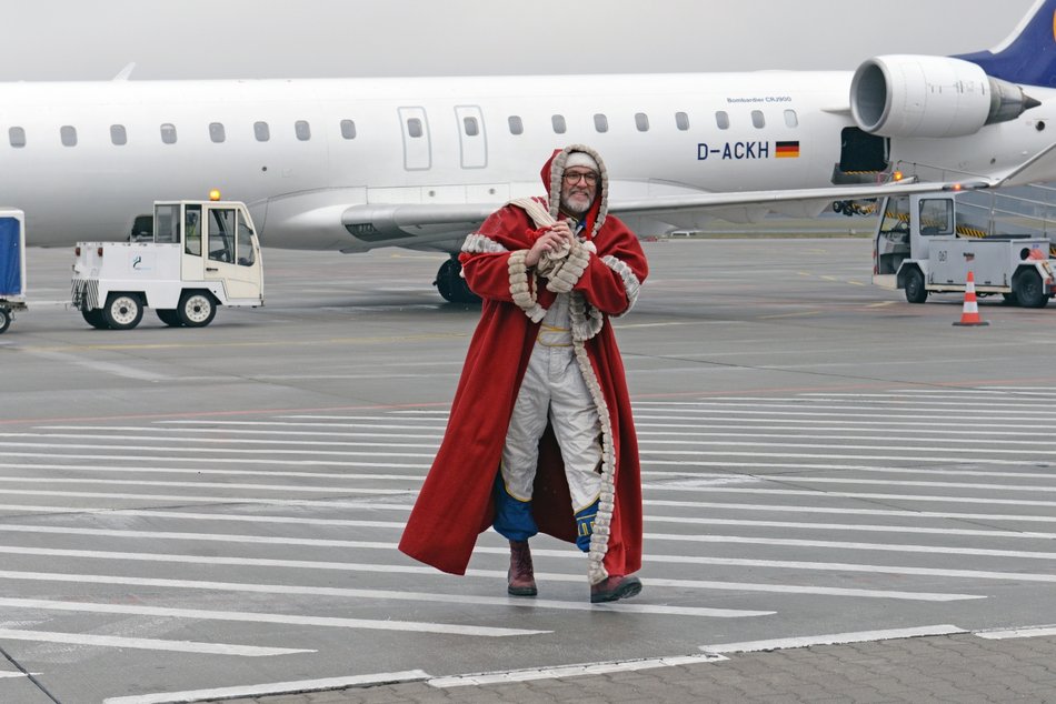 Święty Mikołaj na lotnisku