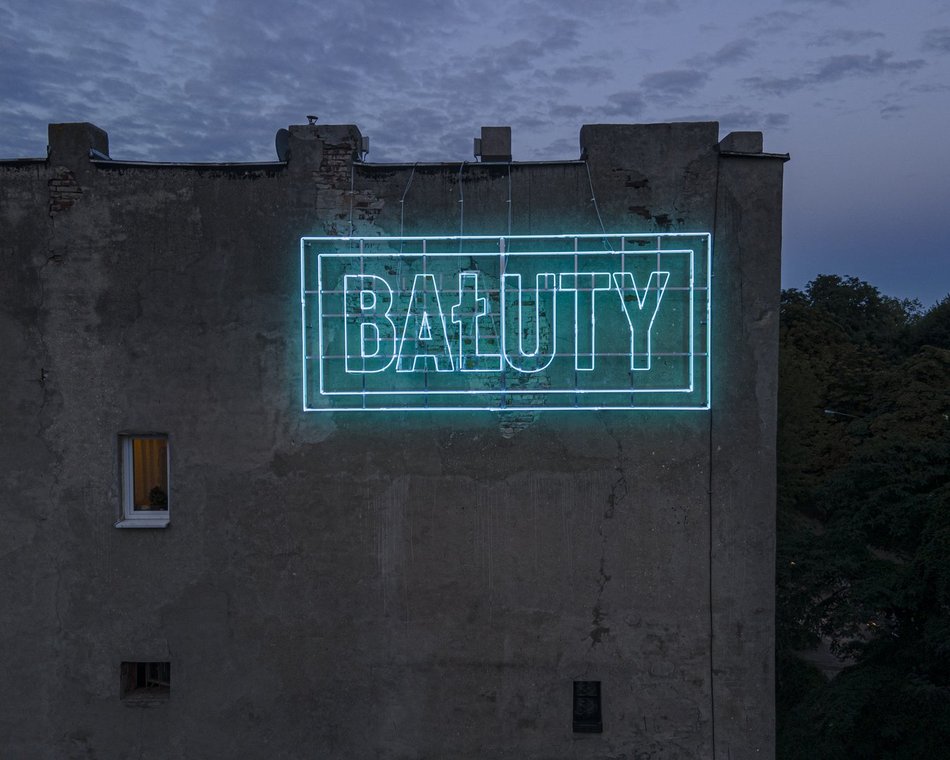 Neon „Beauty Bałuty"