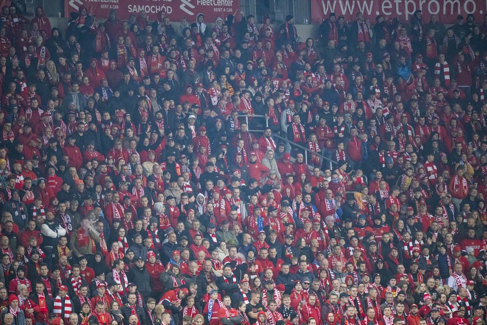 Kibice na meczu Widzewa Łódź z Koroną Kielce