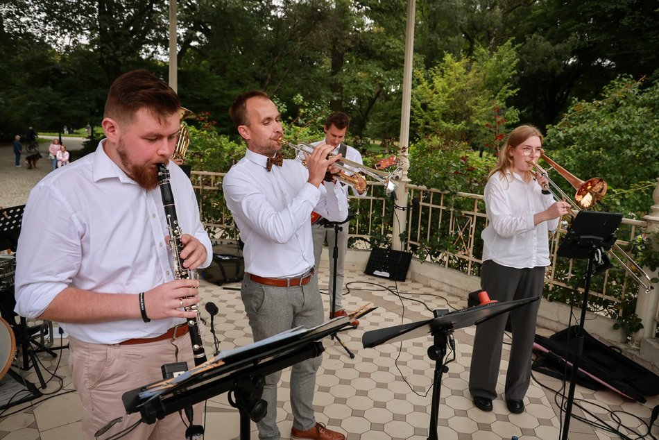 Łódź. Letnie Koncerty w Altanie. Filmowa muzyka w interpretacji zespołu Tripper Stompers