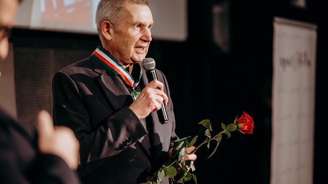 Gloria Artis dla Piotra Dzięcioła. Producent jest filmową dumą Łodzi!