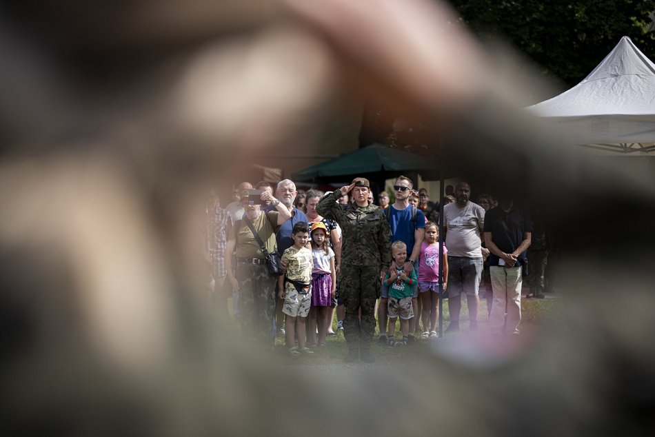 Piknik militarny w parku Helenów