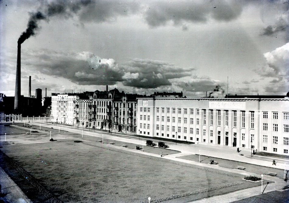 Plac Dąbrowskiego w Łodzi w 1930 r.