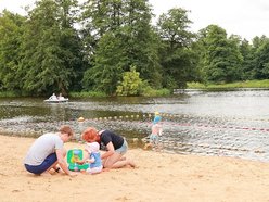 Łódź. Cisza i spokój na Stawach Stefańskiego w Łodzi. Idealne miejsce na niedzielne popołudnie