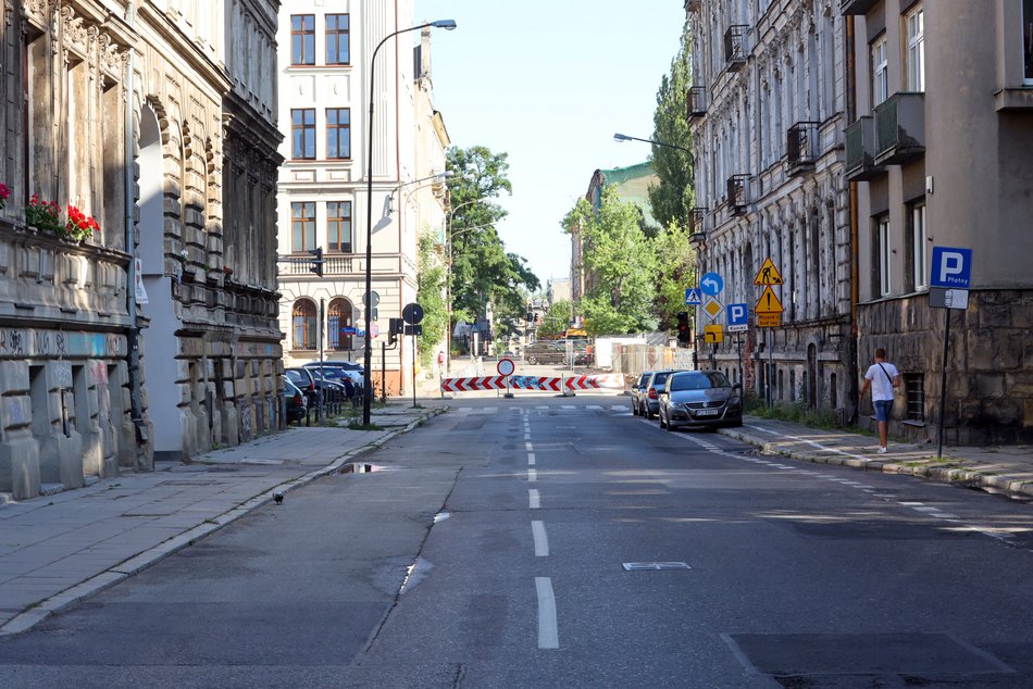 ulica bez samochodów