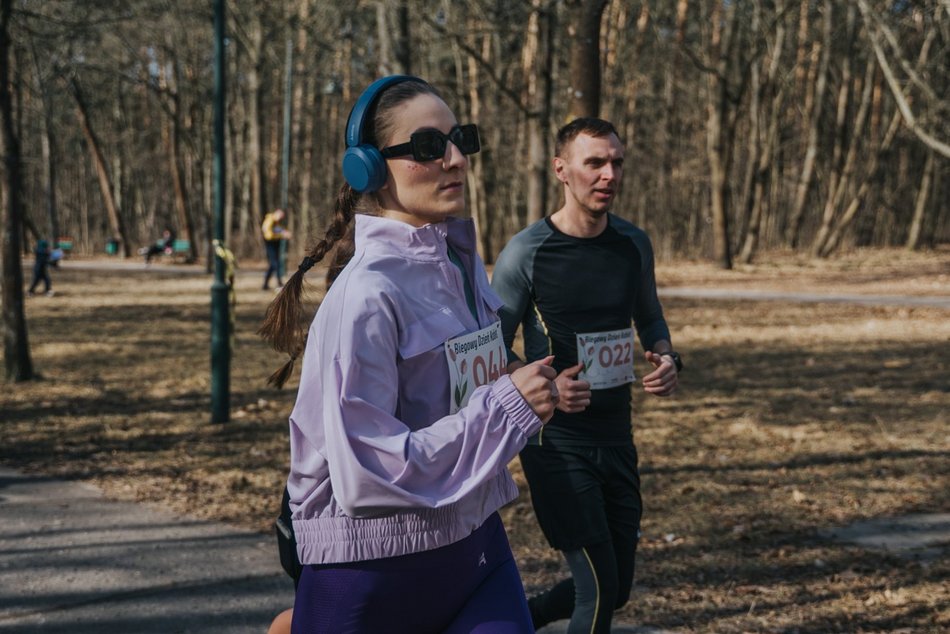 Łódź. Biegowy Dzień Kobiet 2026 w Parku na Zdrowiu w Łodzi. Odszukaj się na zdjęciach!