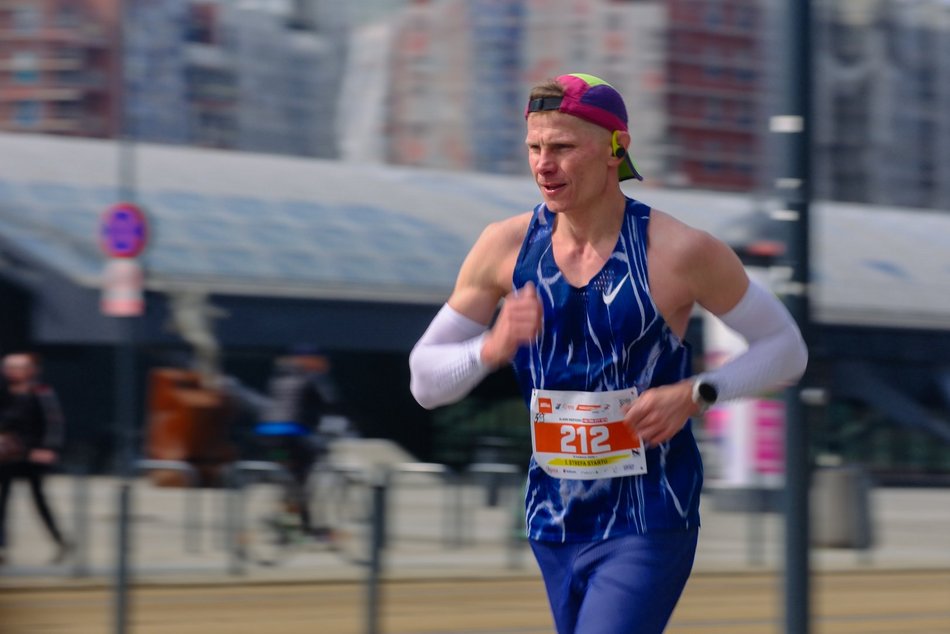 Łódź. DOZ Maraton Łódź 2026. Brałeś udział w biegu? Odszukaj się w galerii i zapisz na pamiątkę!