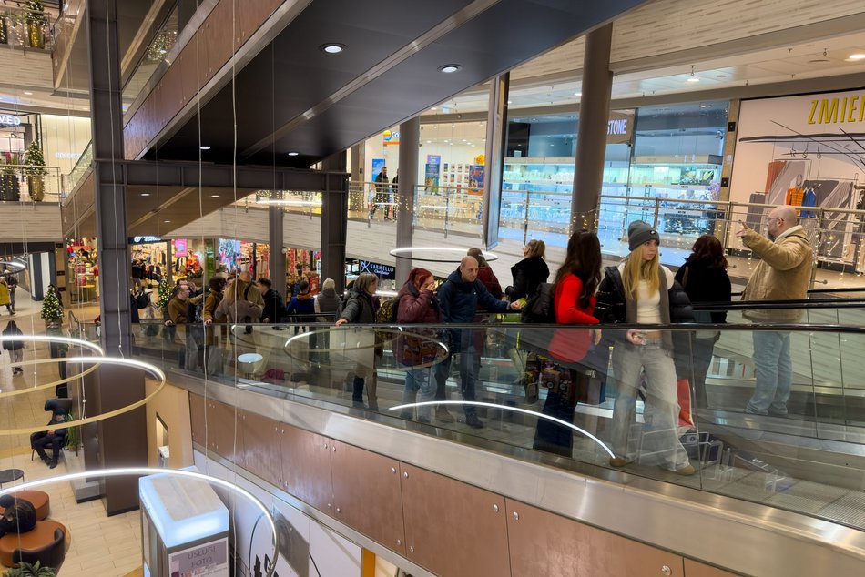 Przedświąteczna gorączka w Galerii Łódzkiej. Ile osób zdecydowało się na zakupy?