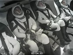 Łódź. Sławosz Uznański-Wiśniewski wrócił na Ziemię! Łodzianin wylądował w Oceanie Spokojnym!