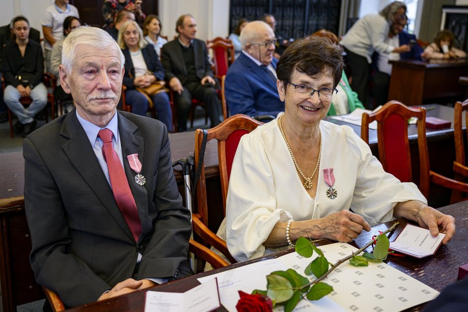 Łódź. Medale za długoletnie pożycie małżeńskie. To się nazywa wielka miłość!