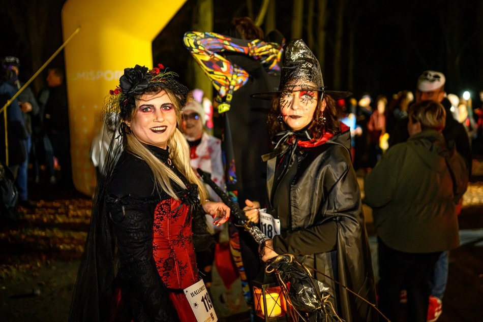 Łódź. Halloween Run w parku na Zdrowiu. Tak bawią się biegacze z Łodzi!