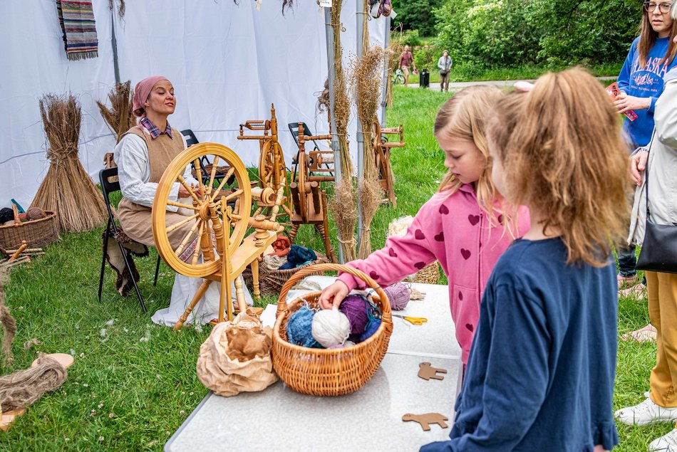 Łódź. Festiwal Rewolucja wystartował. Na początek piknik rodzinny w parku Julianowskim w Łodzi