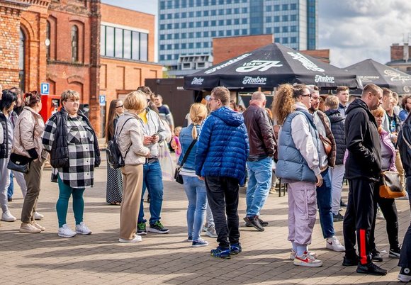 Łódź. Bazar smaku w Ogrodach Geyera w Łodzi. Żywność bezpośrednio od rolników i rzemieślników