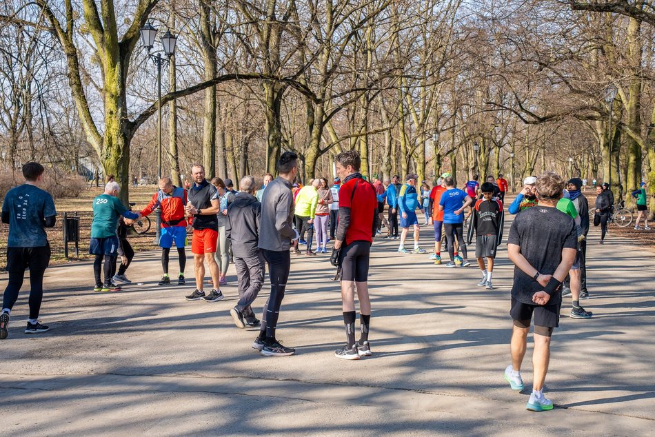 Łódź. Parkrun w Parku Poniatowskiego w Łodzi. Brałeś udział w biegu? Znajdź się na zdjęciach!