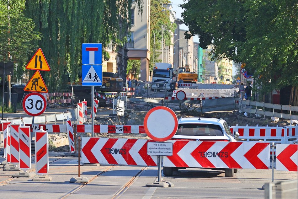 Remont Franciszkańskiej w Łodzi. Kamienica wyburzona