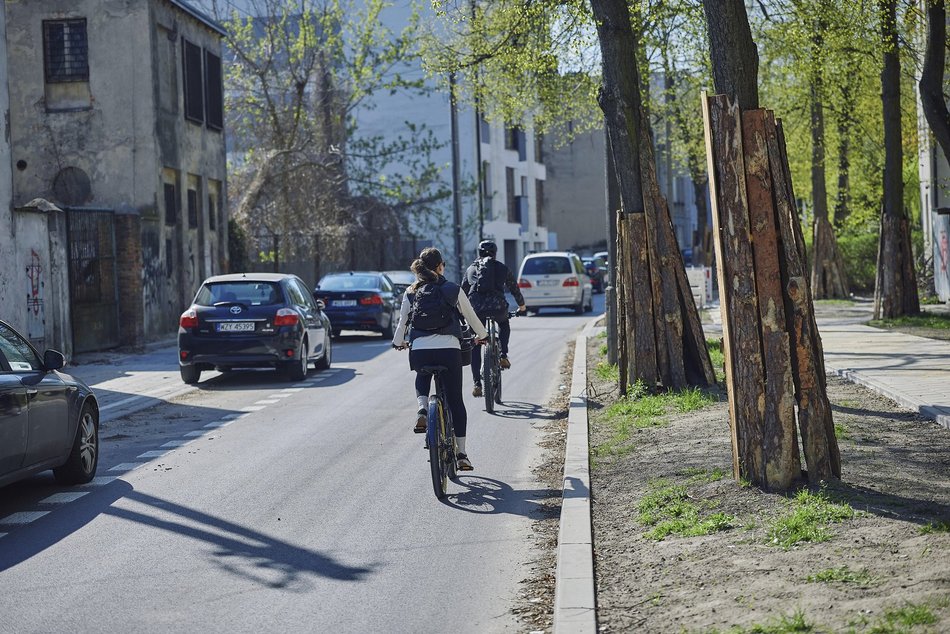 Łódź. Różyckiego w Łodzi otwarta dla ruchu. Nowa jezdnia, przebicie do Politechniki i chodniki