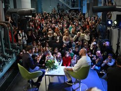 Łódź. Sławosz Uznański-Wiśniewski w EC1 Łódź. Tłumy łodzian na spotkaniu z astronautą