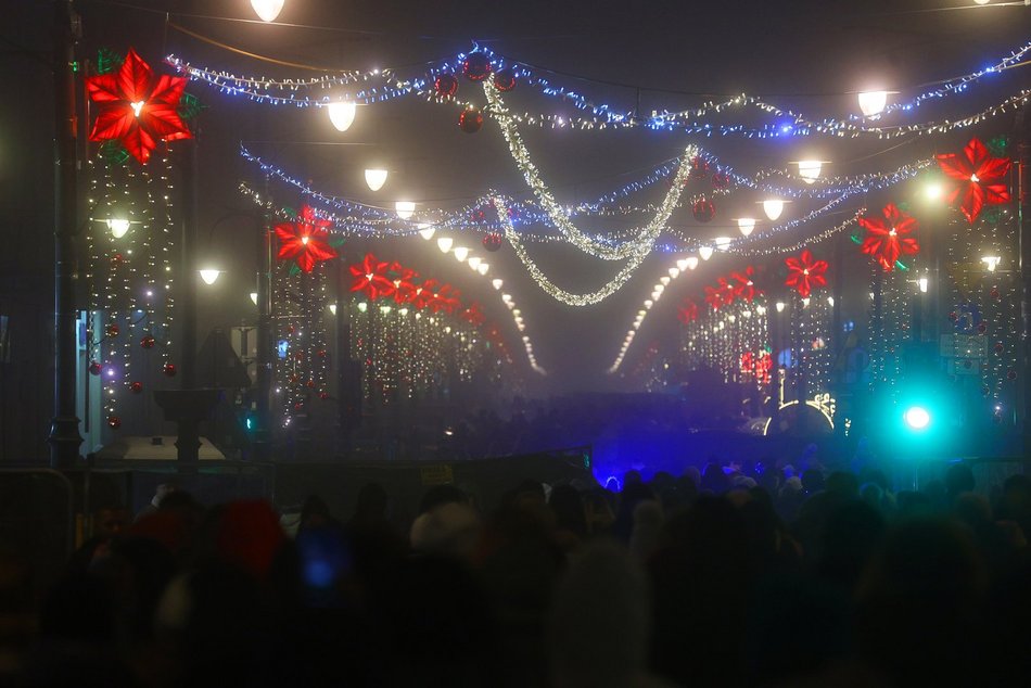 Iluminacje świąteczne w Łodzi. Zobacz najpiękniejsze ozdoby na Piotrkowskiej i placu Wolności