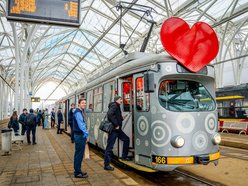 Łódź. Darmowy walentynkowy tramwaj MPK Łódź na ulicach miasta! Jak tu można go nie kochać?